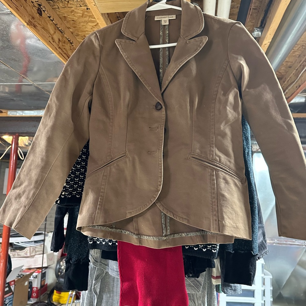 Woman’s Coldwater Creek Blazer - size P4